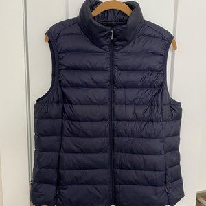 Woman's puffer down vest